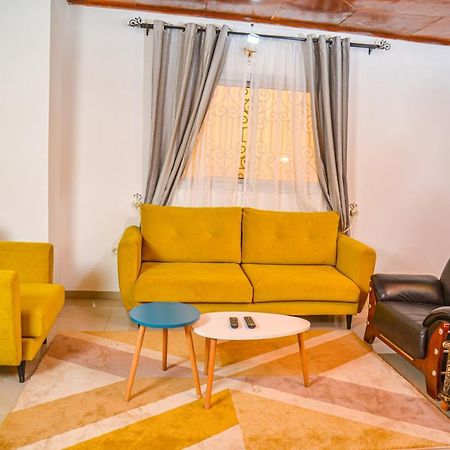 Appartement Meuble 2 Chambres Avec Salle De Bain - 1 Salon - 1E Cuisine - La Concorde - Quartier Nkomkana Yaoundé Esterno foto