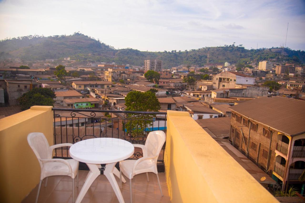 Appartement Meuble 2 Chambres Avec Salle De Bain - 1 Salon - 1E Cuisine - La Concorde - Quartier Nkomkana Yaoundé Esterno foto