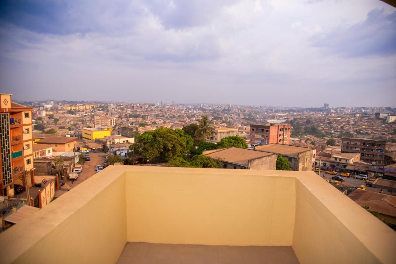 Appartement Meuble 2 Chambres Avec Salle De Bain - 1 Salon - 1E Cuisine - La Concorde - Quartier Nkomkana Yaoundé Esterno foto