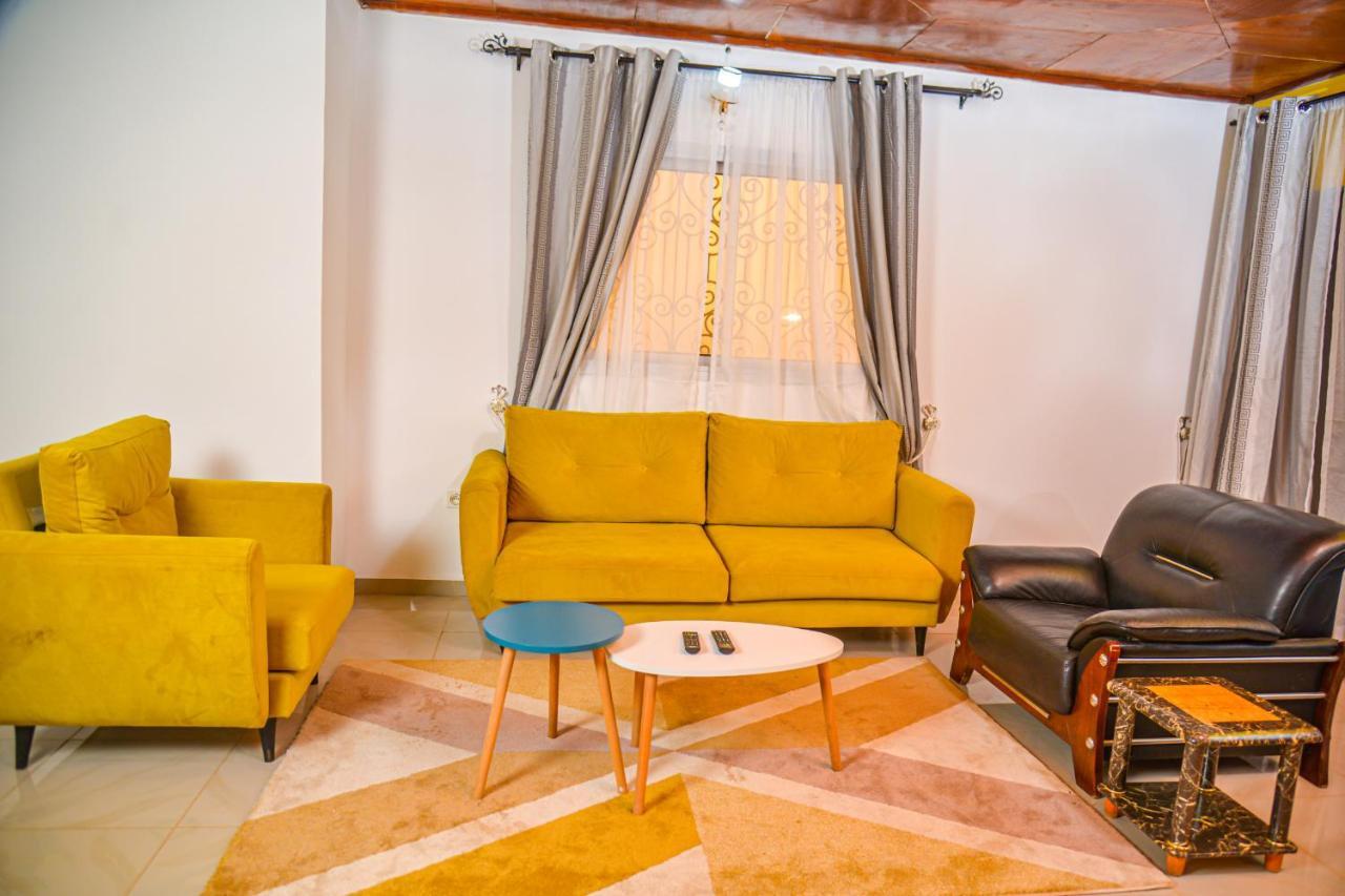 Appartement Meuble 2 Chambres Avec Salle De Bain - 1 Salon - 1E Cuisine - La Concorde - Quartier Nkomkana Yaoundé Esterno foto