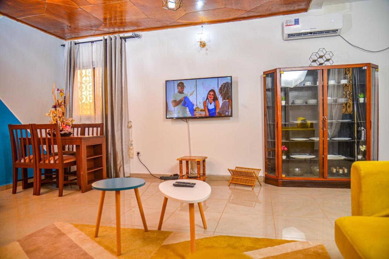 Appartement Meuble 2 Chambres Avec Salle De Bain - 1 Salon - 1E Cuisine - La Concorde - Quartier Nkomkana Yaoundé Esterno foto